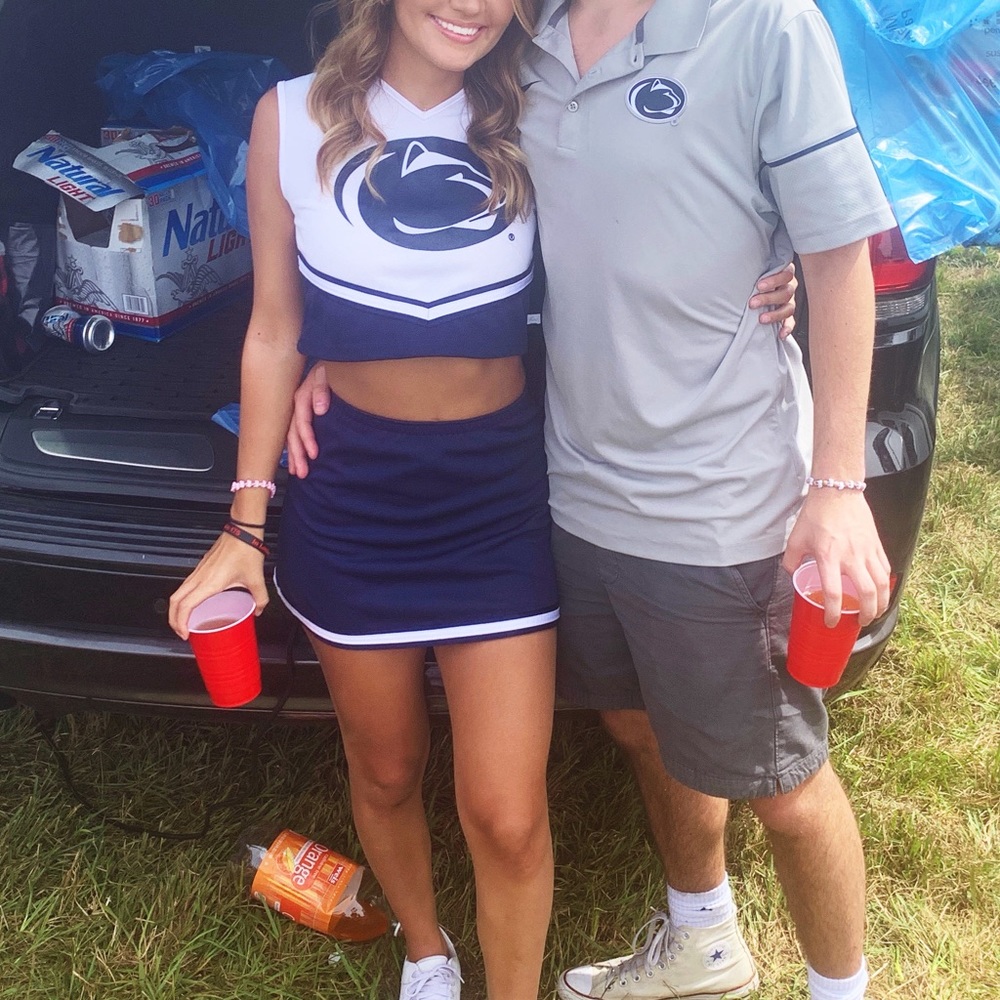 Penn state cheerleading outfit